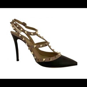 Valentino Rockstud Pumps